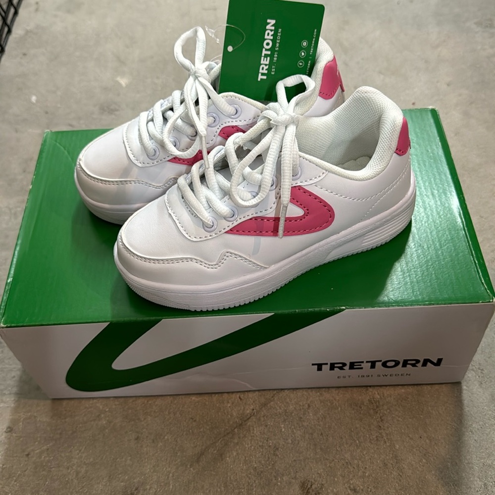 Brand New TRETORN Brianna Sneaker